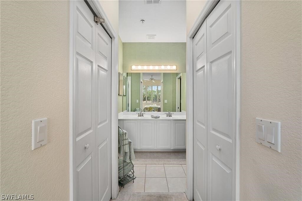 Foto del edificio - 2300 Carrington Ct