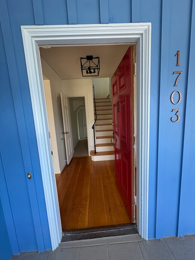 Foto del edificio - 1703 Funston Ave