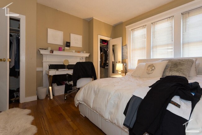 Building Photo - HOT BROOKLINE LISTING!!!!!