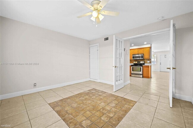 Foto del edificio - 3 br, 2 bath House - 2175 NE 56th St Apt 110