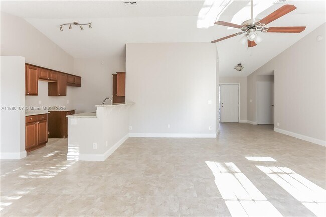 Building Photo - 1332 Waterway Cove Dr