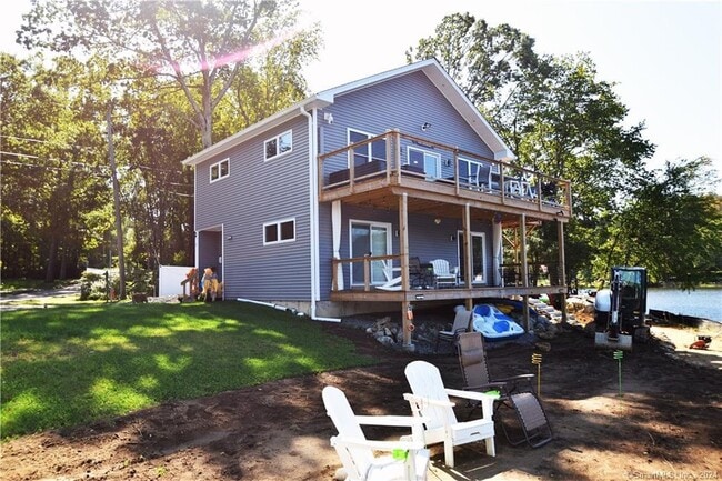 Building Photo - 21 Lakeside Dr