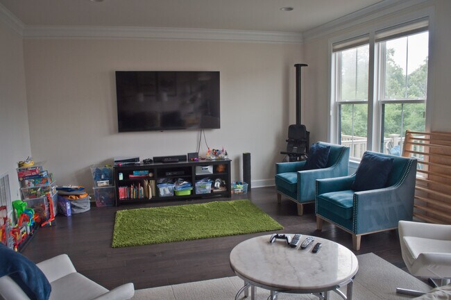 Sala de estar 2 - 3717 Ambrose Hills Rd