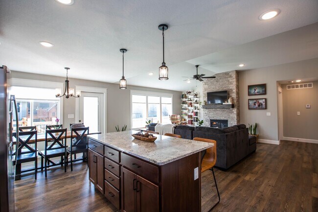 Building Photo - Stunning 4 Bed, 3 Bath Home | 3-Car Garage | Scenic Meadows