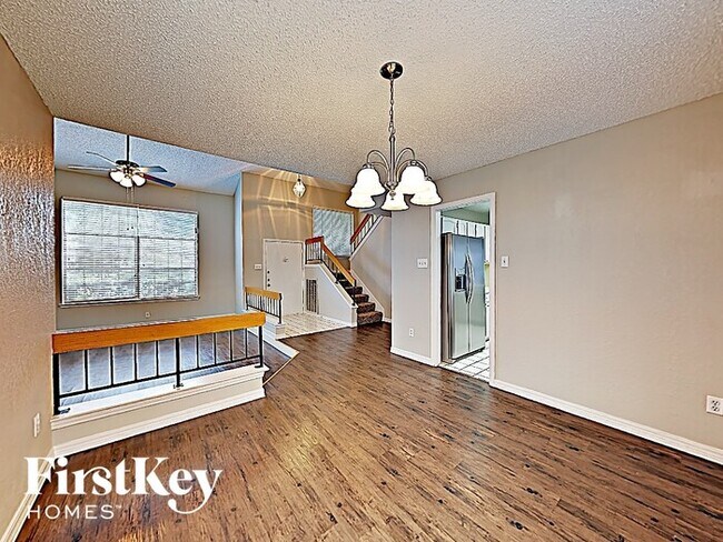Foto del edificio - 6001 Ponderosa Trail Ct