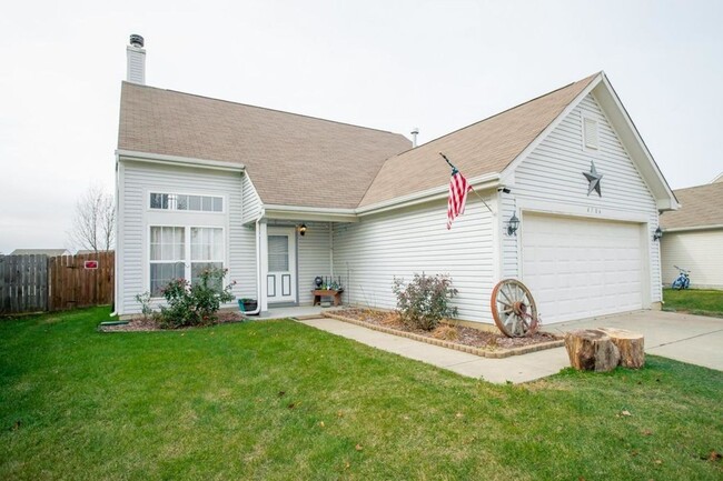 Building Photo - HUNTERS CREST...3 Bedroom 2.5 Bath House