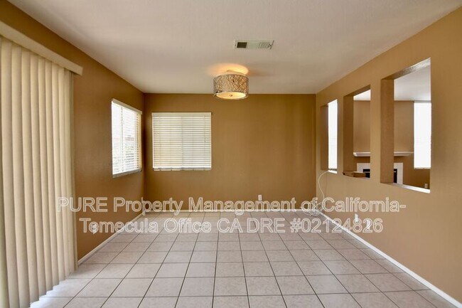 Building Photo - 45356 Escalante Ct