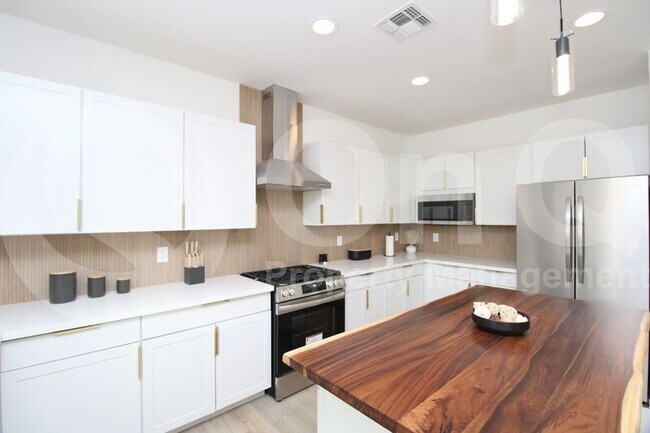 Foto del edificio - 21266 E Via De Olivos Ct