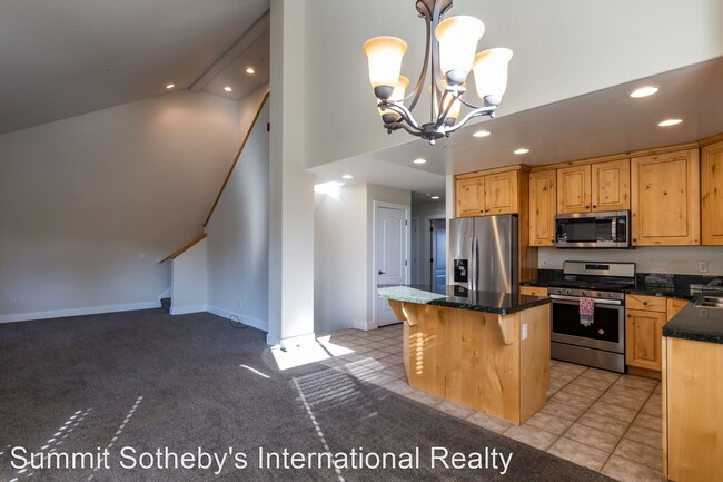Building Photo - 3 br, 2 bath House - 5140-A Cove Canyon Drive