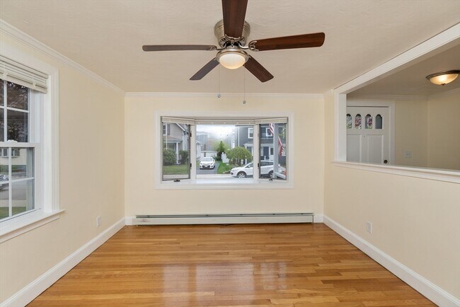 Foto del edificio - 27 Bowdoin St
