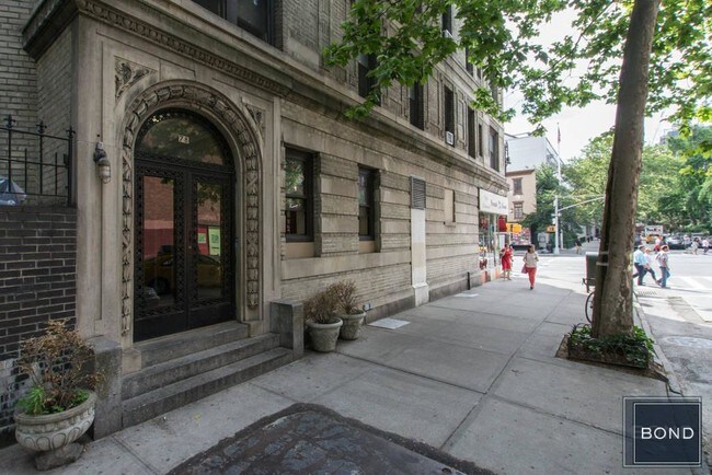 Building Photo - 78 W 11th St