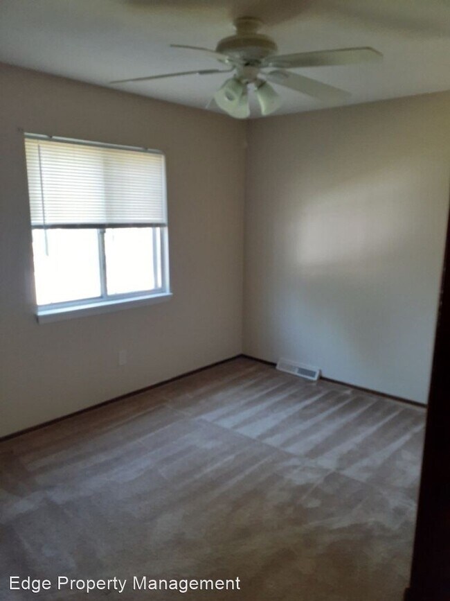 Foto del edificio - 3 br, 2 bath House - 5676 Broad Blvd.