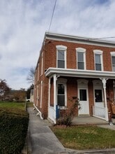 Building Photo - 250-252 Garfield St