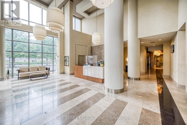 Photo du bâtiment - 60-3460 Brian Harrison Way