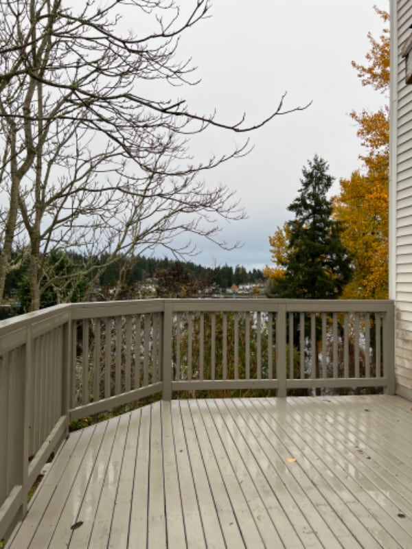 Building Photo - 12 Lake Louise Dr SW