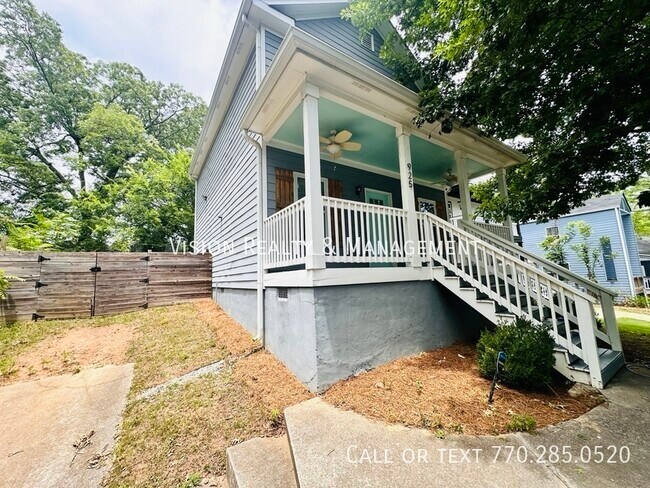 Building Photo - Charming 4 BR home in Atlanta's Pittsburgh...