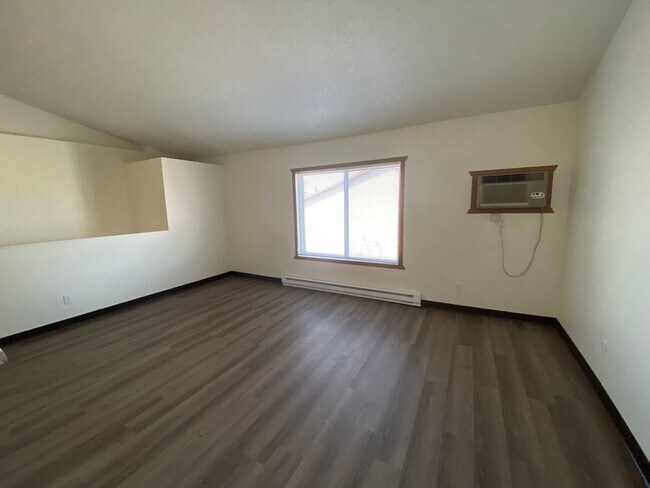 Foto del edificio - Spacious 3 bed, 1 bath West Fargo!