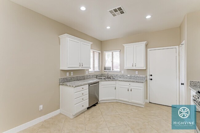 Building Photo - 3896 Trotters Ridge Dr