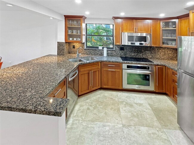 Building Photo - 55 Ocean Ln Dr