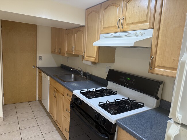 Building Photo - 284 Semton Blvd