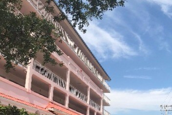 Osprey Manor - Independent Senior Living - 810 E Bella Vista St