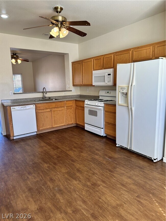 Foto del edificio - 6360 Pebblecreek Lodge Way