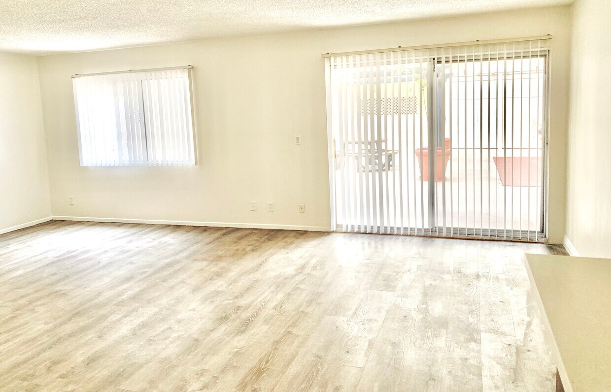 1707 Pacific Coast Hwy Unit 124B, Hermosa Beach, CA 90254 Condo for