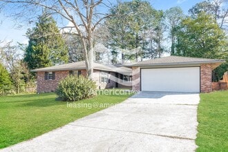 Building Photo - 412 Todd Cir