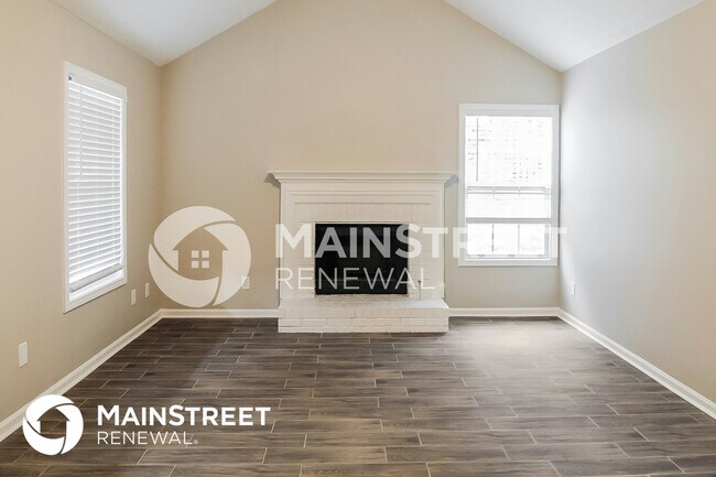 Foto del edificio - 395 Fox Trail Dr