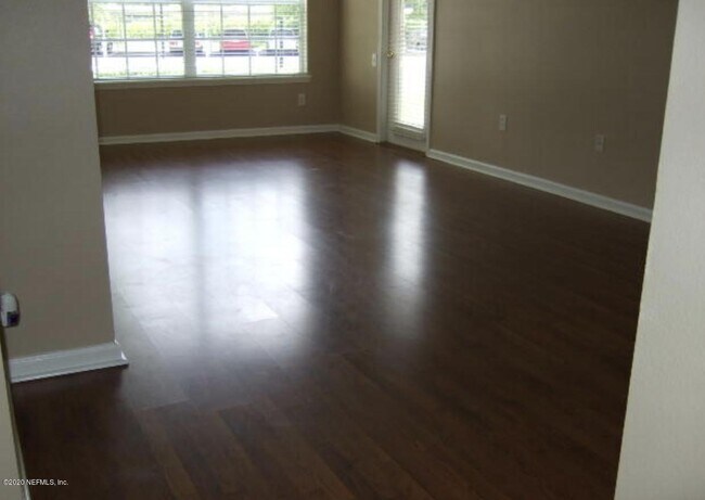 Building Photo - 7990 Baymeadows Rd E