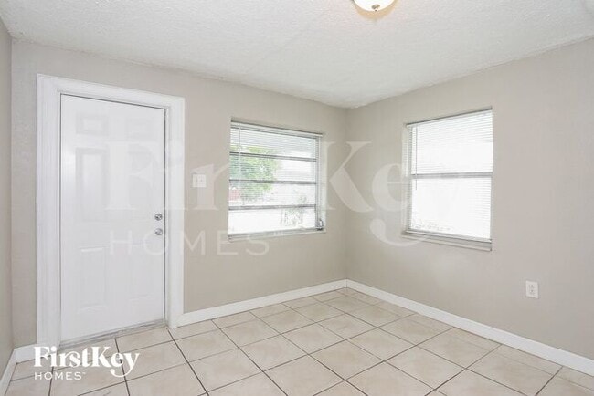 Foto del edificio - 2161 NW 97th St