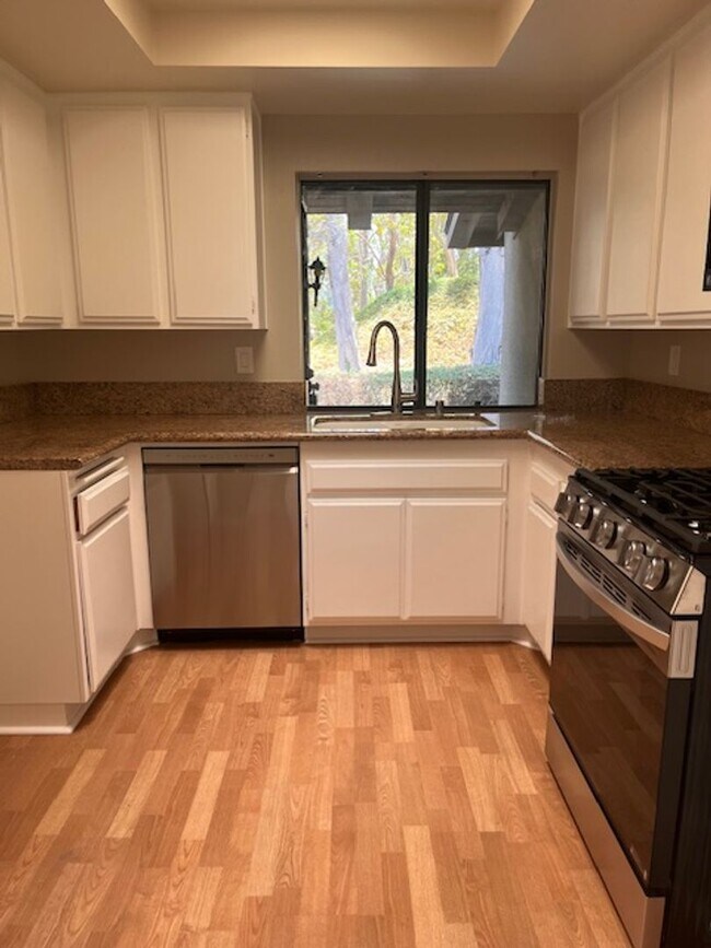 Building Photo - Alta Vista Drive - Unit #614 D(55+ Complex)