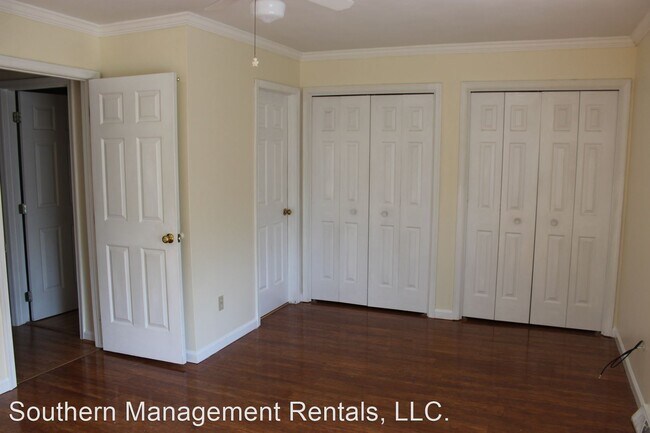 Building Photo - 3 br, 1.5 bath House - 118 Shawnee Dr.