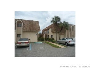 Building Photo - 10914 Royal Palm Blvd