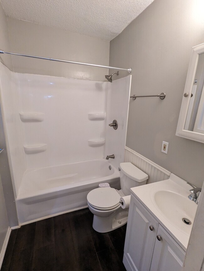 newly remodeled bathroom - 2902 E 25th St