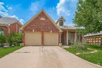 Building Photo - 8814 Fairbloom Ln