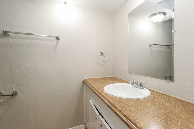 Building Photo - 4439 Algernon Dr