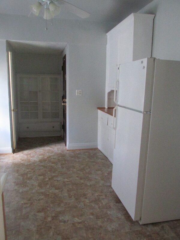 Foto del edificio - 229 W Orleans St