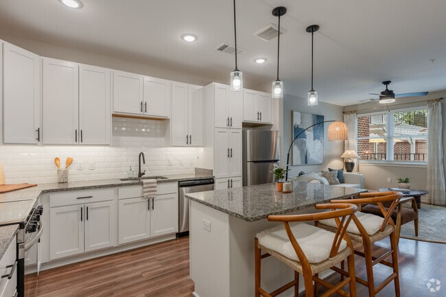 Zinnia - Kitchen - Governors on North Henry Apartments