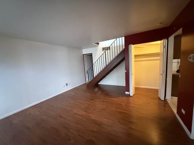 Building Photo - 1795 Marquette Ln