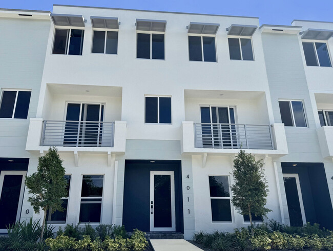 Foto del edificio - The Addison in Palmetto Bay | Townhomes