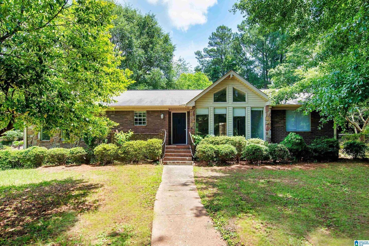 Primary Photo - 1157 Sherwood Forest Dr