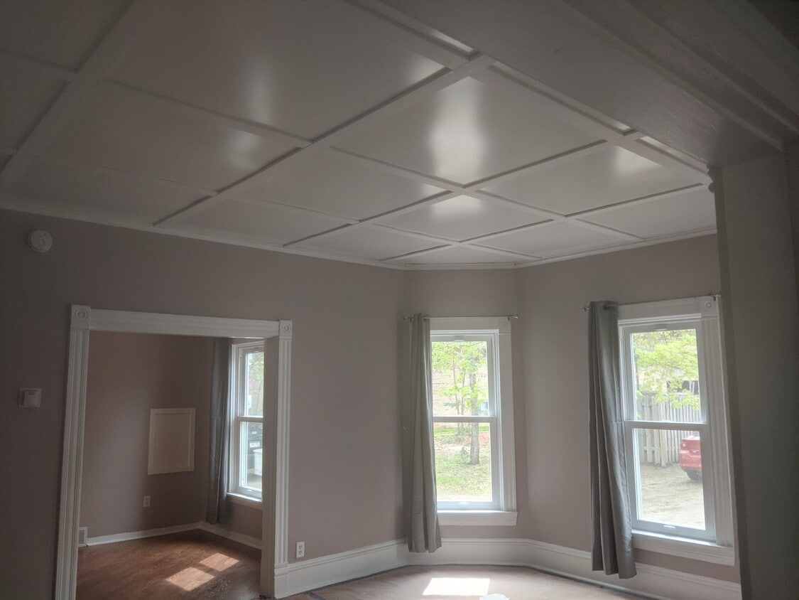 Living Room / Dining Room - 408 Van Buren St