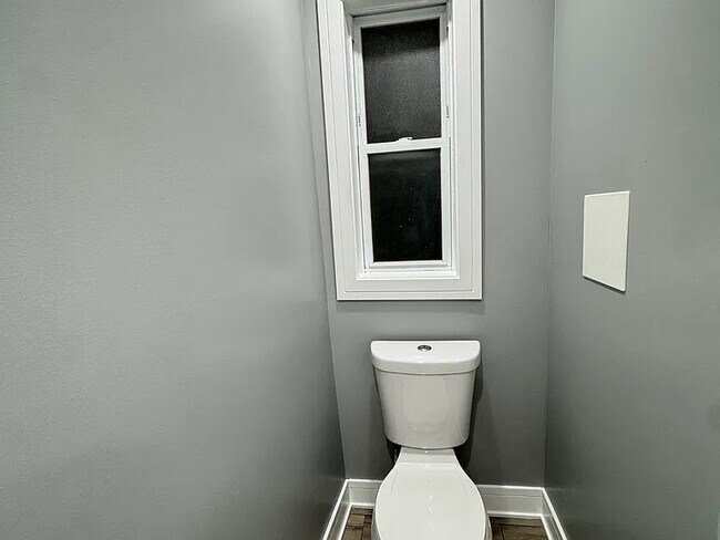 Foto del edificio - 2233 N Southport Ave