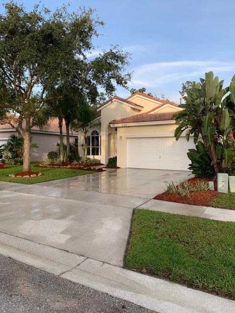 Foto del edificio - 6586 Spring Meadow Dr