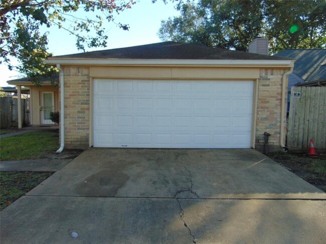 Building Photo - 8435 Candlegreen Ln