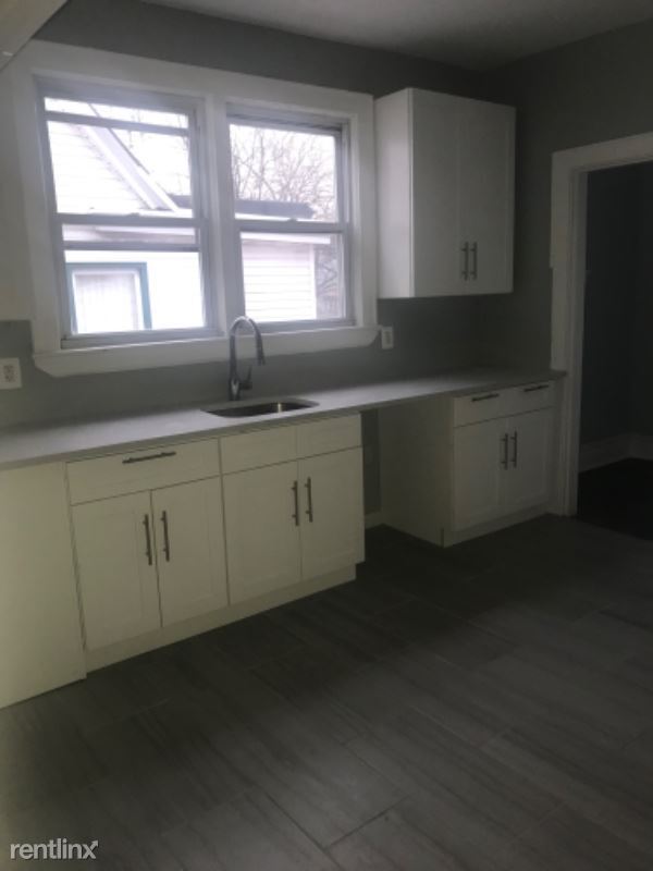 Foto del edificio - 3 br, 2 bath Apartment - 11 Baldwin Ave