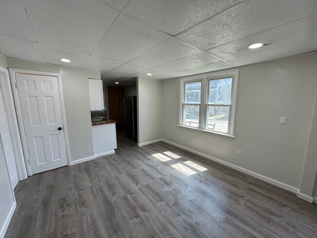 Building Photo - 306 Ridge St