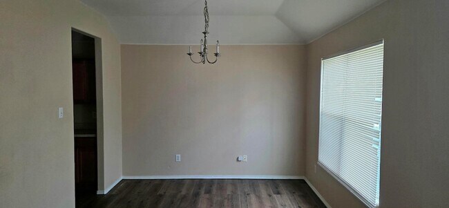 Foto del edificio - 104 Idlewheat Ln