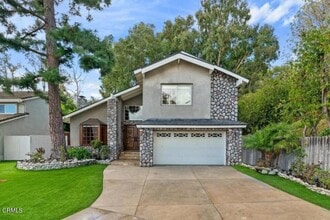 Building Photo - 447 Santa Barbara Cir